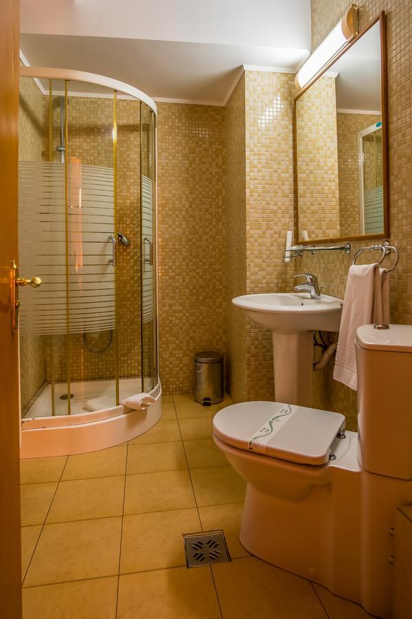 Hotel Maria Rădăuţi Eksteriør bilde